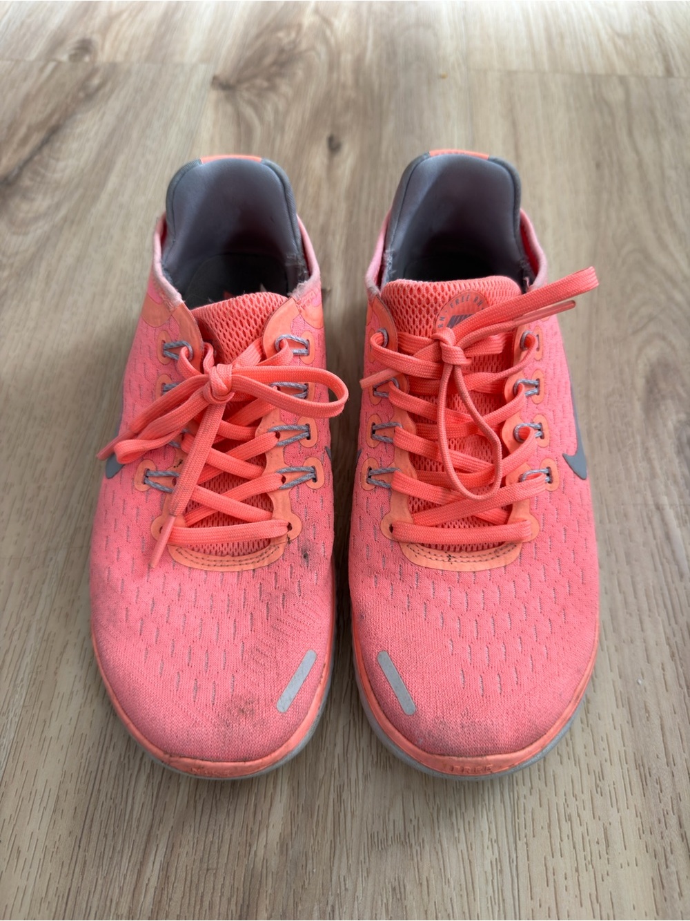 Nike Women's Coral Pink Athletic Running Shoes